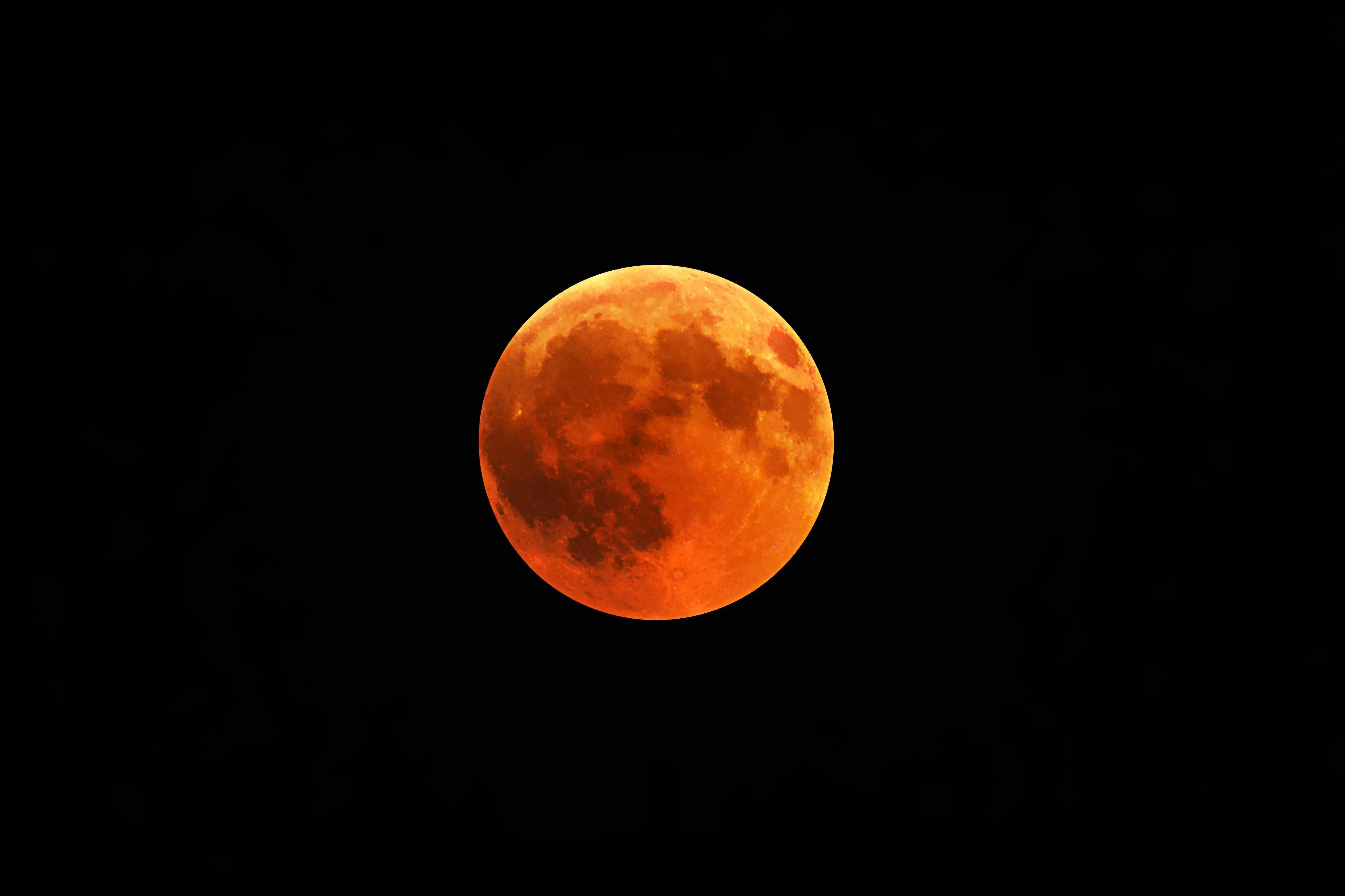 Eclipse lunar de agosto 2026: el ritual de integración tras la transformación